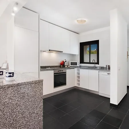 Kyara House Apartment *