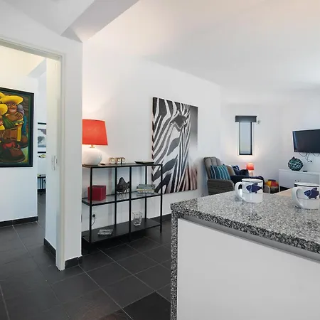Kyara House *